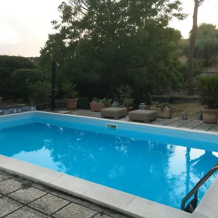 Aleanto Country house *